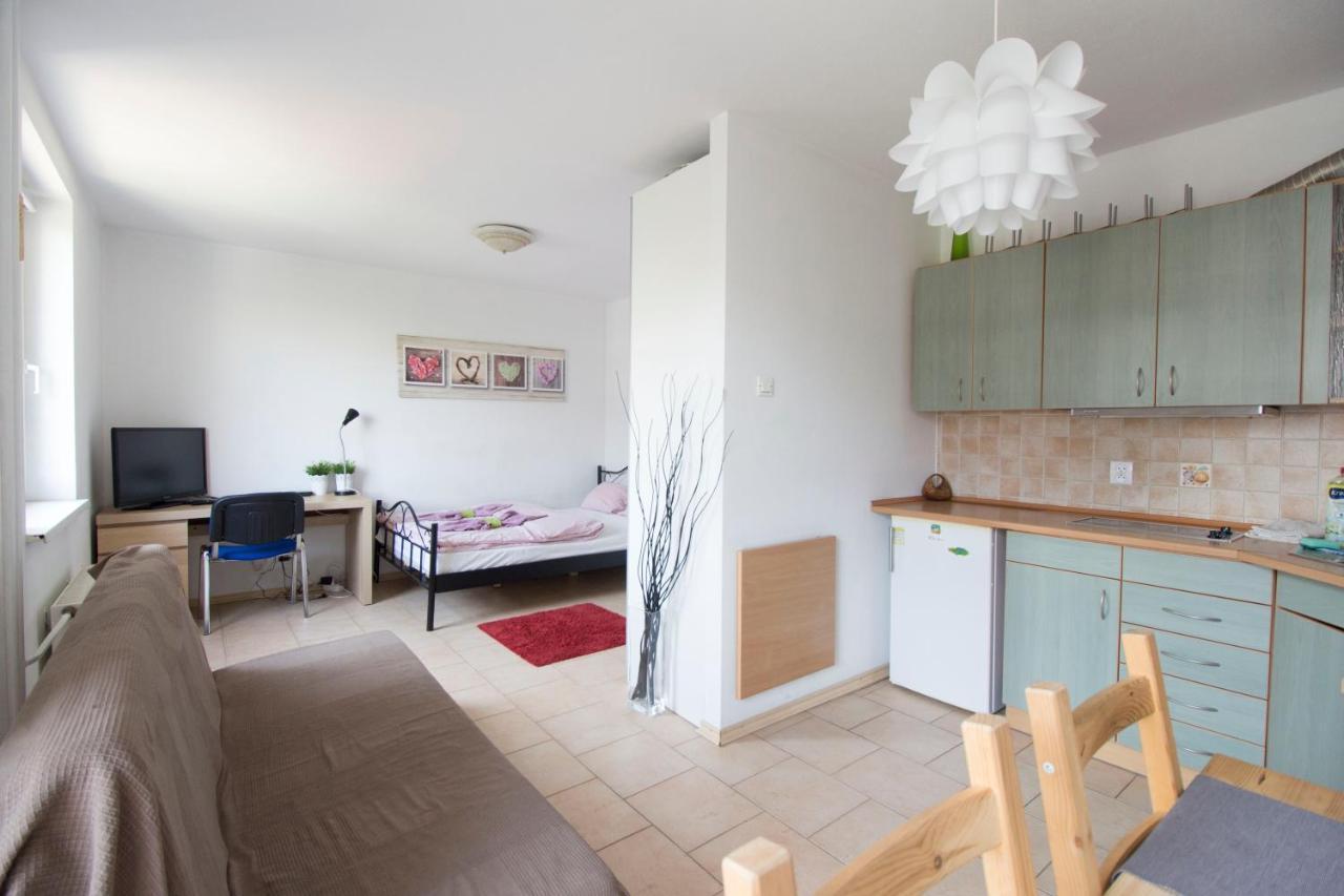 Happy Apartments - Economy Wroclaw Bagian luar foto